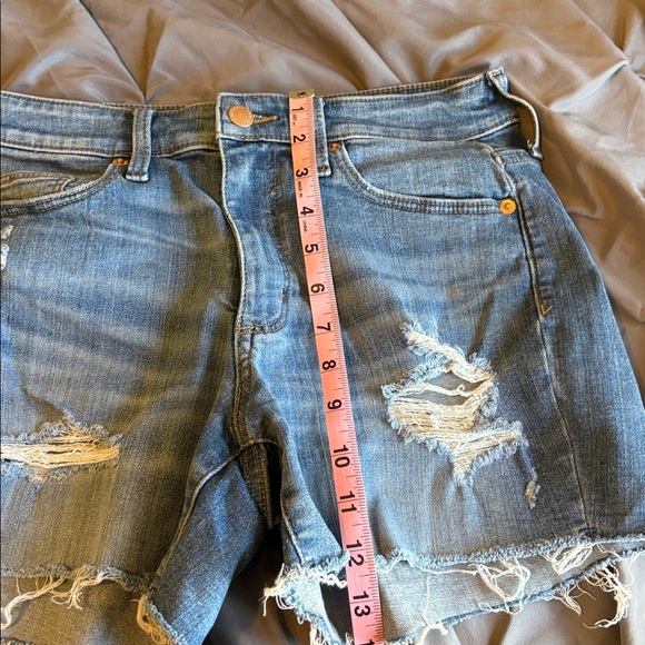 Universal Thread Distressed Blue Jean Shorts - Picture 8 of 8
